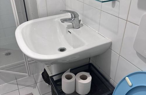 Quartier de la Roquette Apartment | Studio au Calme, Situé Dans une Cour Privée Sécurisée, en Plein Cœur de Paris
