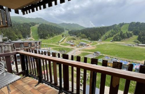 Laveissiere Apartment | Studio avec balcon, cuisine équipée et Wi-Fi au Lioran - FR-1-787-70