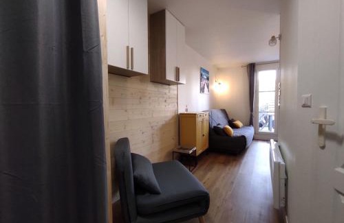 La Couarde-sur-Mer Apartment | Studio avec terrasse et parking 200m plage et commerces