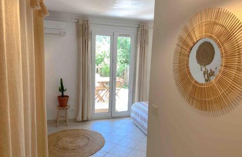 La Croix-Valmer Apartment | Studio bohème avec jardinet sans vis à vis