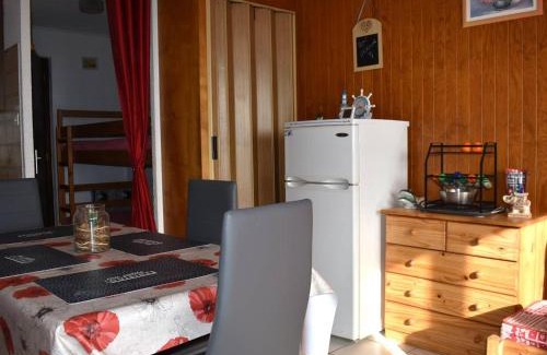 Font-Romeu-Odeillo-Via Apartment | Studio Cabine Centre-Ville avec Box Voiture et WiFi - FR-1-580-86