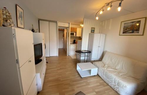 Capbreton Apartment | Studio cabine à 200m de la plage avec piscine, tennis et parking privé - FR-1-413-203