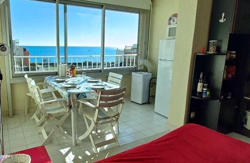 Cap d'Agde Apartment | Studio cabine avec piscine, parking, climatisation, proche plage - FR-1-723-30