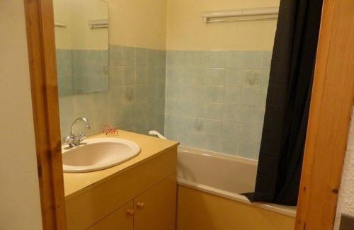 Beaufort Apartment | Studio cabine ensoleillé au pied des pistes avec terrasse, idéal pour famille et randonnées - FR-1-342-192