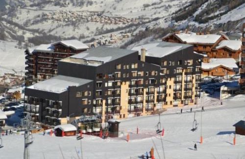 Les Menuires Apartment | Studio cabine rénové avec cuisine équipée aux Menuires - FR-1-452-2
