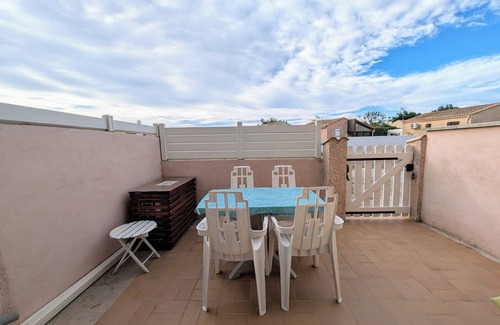 Marseillan Apartment | Studio Calme & Agréable Avec Coin Nuit & Grande Terrasse