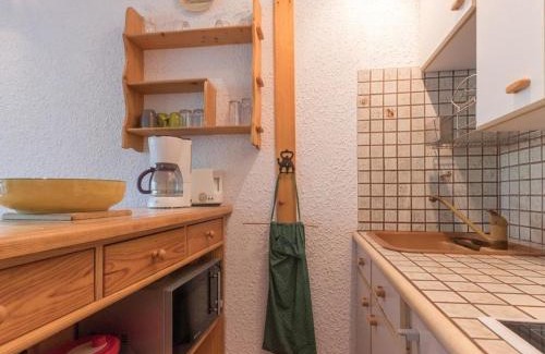 Saint-Chaffrey Apartment | Studio chaleureux avec balcon à Serre-Chevalier, parking et casier à ski – 4 personnes - FR-1-330E-3
