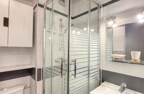La Toussuire Apartment | Studio cosy à 30m des pistes, cœur de station, bien équipé pour 4 personnes - FR-1-416-185