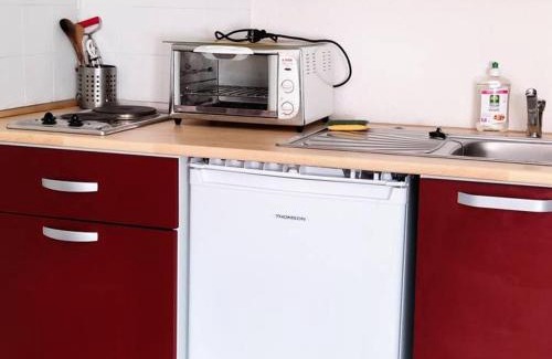 Laveissiere Apartment | Studio cosy à Laveissière près des pistes, 2 lits superposés et lit rabattable, parfait pour l'hiver - FR-1-787-8