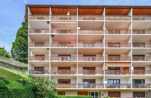 Brides-les-Bains Apartment | Studio Cosy 1* avec Balcon, au Centre de Brides-les-Bains, 2 Pers, Proche Thermes et Télécabine - FR-1-512-253