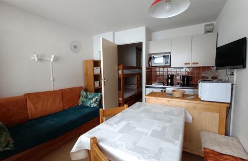 Montgenevre Apartment | Studio cosy au pied des pistes pour 4 pers. avec balcon plein sud - Animaux acceptés - FR-1-445-112