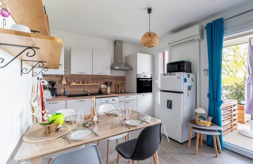 Monteux Apartment | Studio cosy vue lac, randos, spirou, près avignon