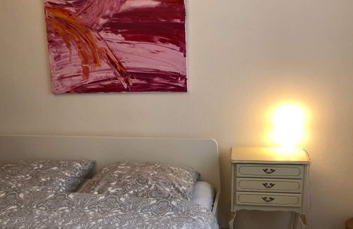 Moersenbroich Apartment | studio e - Quiet central 1 bedroom apartment for 2-3 guests