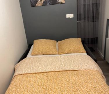 Suresnes Apartment | Studio entièrement équipé à 10 min de La Défense
