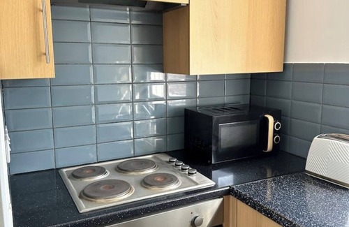 Camden Town with Primrose Hill Apartment | Studio Flat 4 in Camden Parkway