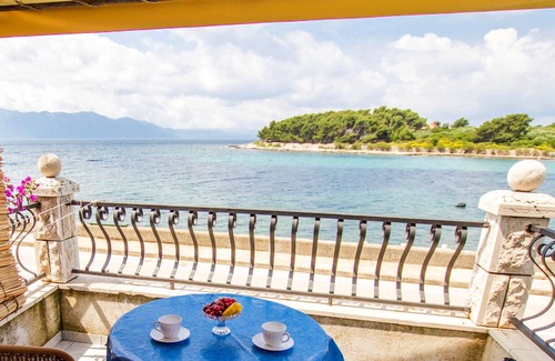 Sucuraj Apartment | Studio flat near beach Sućuraj, Hvar (AS-566-b)