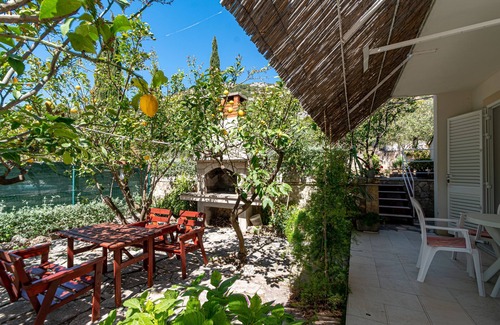 Viganj Apartment | Studio flat with terrace and sea view Viganj, Pelješac (AS-19391-b)