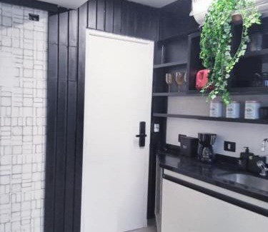Leblon Apartment | Studio fully furnished HEART OF LEBLON - Studio totalmente mobiliado no melhor ponto do Leblon