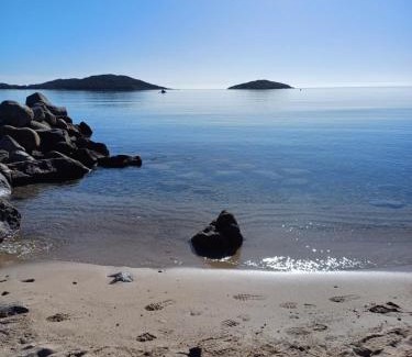 Lecci Apartment | Studio grande piscine dans résidence hôtelière, proche plage
