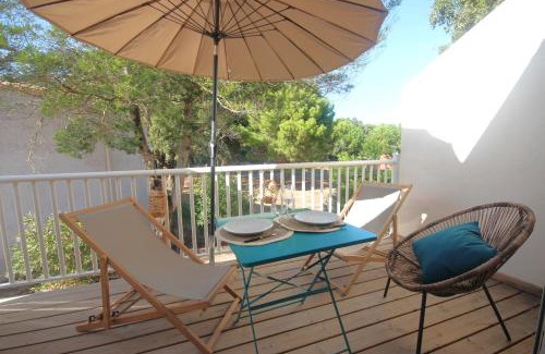 Lecci Apartment | Studio grande piscine dans résidence hôtelière, proche plage