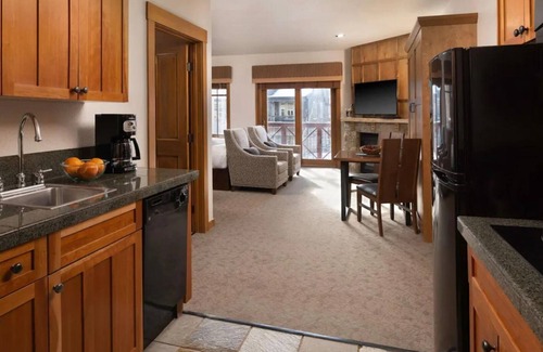 Peak 9 Resort | Studio - Hyatt Main Street Station - Full Resort Access