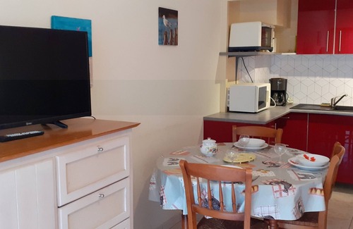 Les Sables d'Olonne Condo | Studio ideally placed in small residence