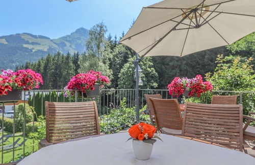 Oberndorf bei Kitzbuhel Apartment | Studio im Gartenhotel Rosenhof bei Kitzbühel