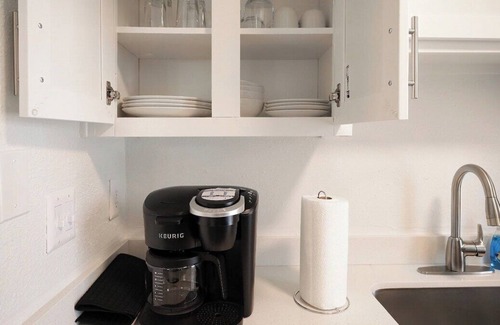 North Austin Civic Association Apartment | Studio in Austin, TX: Gym, Pool, Near Attractions