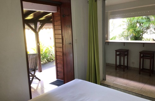 Le Gosier Apartment | Studio in gîte with 2 other T1 apartments