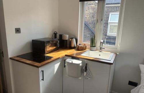West Kensington Apartment | Studio in the heart of London
