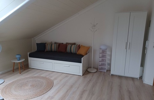 Bad Endorf Apartment | Studio 'Kampenwand' with Mountain View, Balcony and Wi-Fi