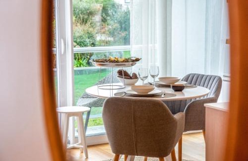 Carnac Apartment | Studio La Cormorane-6 by Interhome