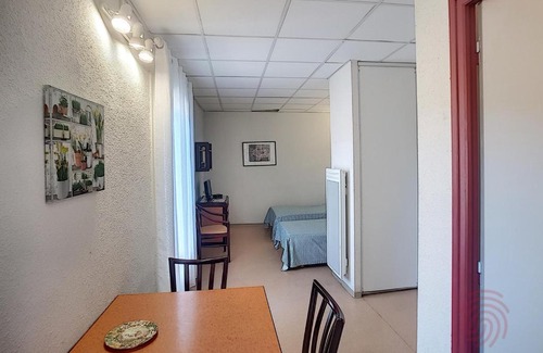 Lamalou-les-Bains Apartment | Studio Lamalou-les-Bains, 1 pièce, 2 personnes - FR-1-451-52
