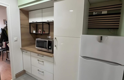 Saint-Etienne-en-Devoluy Apartment | Studio "Le 27" with Mountain View, Balcony, and Wi-Fi