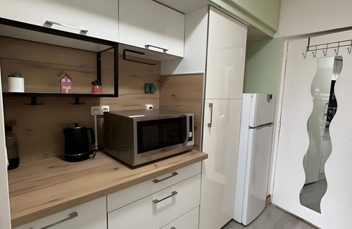 Saint-Etienne-en-Devoluy Apartment | Studio "Le 27" with Mountain View, Balcony, and Wi-Fi