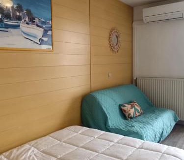 Balaruc-les-Bains Apartment | Studio Les Hauts de BALARUC 89