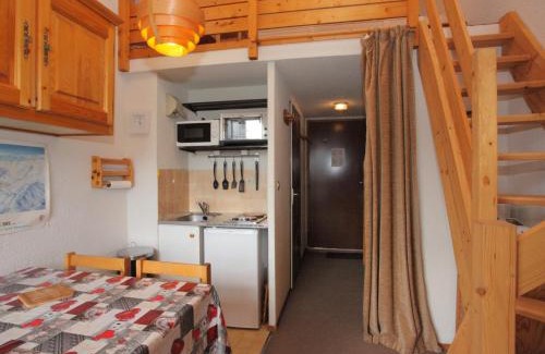 La Toussuire Apartment | Studio lumineux et fonctionnel, 2ème étage, 4 pers, skis aux pieds, balcon exposé Sud, près télésiège - FR-1-416-56