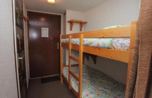 La Toussuire Apartment | Studio lumineux et fonctionnel, 2ème étage, 4 pers, skis aux pieds, balcon exposé Sud, près télésiège - FR-1-416-56