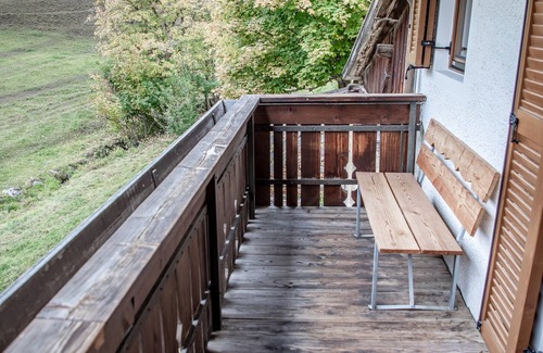 San Vito Apartment | Studio 'Mösslhof Apartment Wiese' with Mountain View, Garden & Wi-Fi