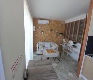 Saint-Medard-en-Jalles Apartment | Studio meublé, Le Figuier d'Elian
