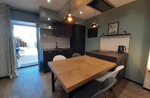 La Baussaine House | Studio meublé avec terrasse axe Rennes Saint Malo