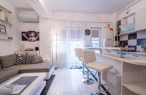 Chiajna Apartment | Studio Militari Residence M1