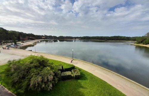 Soustons Apartment | Studio moderne rénové au bord du lac pour deux personnes à Vieux Boucau - FR-1-239-991
