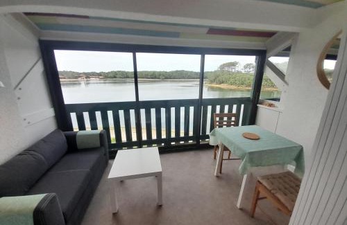 Soustons Apartment | Studio moderne rénové au bord du lac pour deux personnes à Vieux Boucau - FR-1-239-991