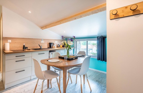 Oulmes Apartment | Studio 'Near Marais Poitevin' with Wi-Fi