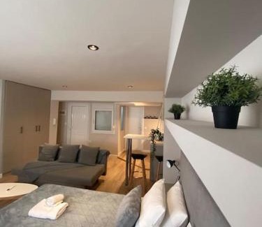 Agios Pavlos Apartment | Studio next to Campus & hospitals-Thessaloniki