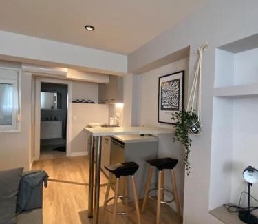 Agios Pavlos Apartment | Studio next to Campus & hospitals-Thessaloniki