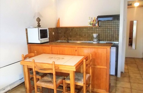 Lacanau-Ocean Apartment | Studio on the ground floor with terrace located on the seafront in first line