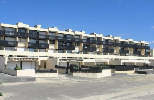 Lacanau-Ocean Apartment | Studio on the ground floor with terrace located on the seafront in first line
