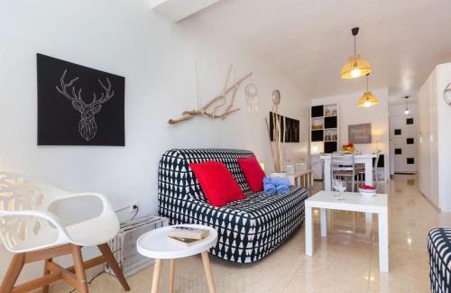 La Pineda Apartment | Studio Paradis Playa by Interhome
